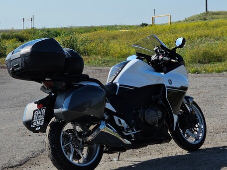 2013 Honda VFR 1200, серый, 900000 рублей, вид 2