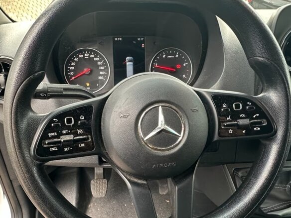2021 Mercedes-Benz Sprinter, белый, 6550000 рублей - вид 8