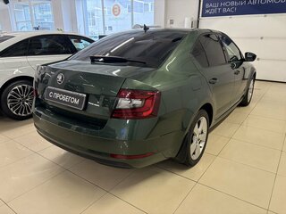 2019 Skoda Octavia III (A7) Рестайлинг, зелёный, 1649000 рублей, вид 4