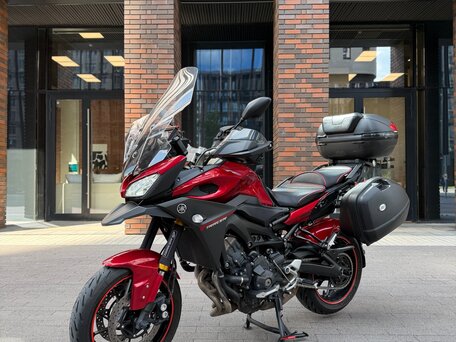 2016 Yamaha MT-09 Tracer (FJ-09), красный, 715000 рублей, вид 1