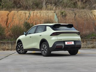 2026 Changan Qiyuan Q05 51.9 kWh II, зелёный, 2266000 рублей, вид 4