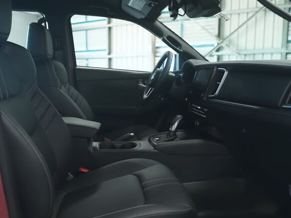2026 Mazda BT-50 III Рестайлинг, красный, 5935686 рублей - вид 13