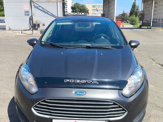 2016 Ford Fiesta Mk6 Рестайлинг, серый, 990000 рублей, вид 3