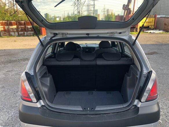 2007 Kia Rio II, серебристый, 330000 рублей - вид 11