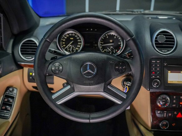2010 Mercedes-Benz GL-Класс 350 I (X164) Рестайлинг, чёрный, 1517000 рублей - вид 28