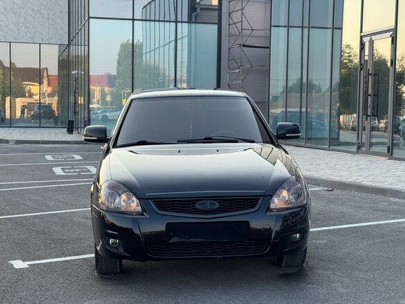 2010 Lada (ВАЗ) Priora I, чёрный, 390000 рублей - вид 1