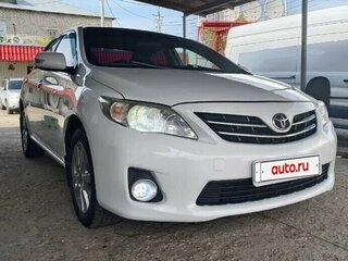 2013 Toyota Corolla X (E140, E150) Рестайлинг, белый, 800000 рублей, вид 4