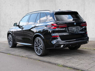 2025 BMW X5 30d IV (G05/G18) Рестайлинг, чёрный, 13850000 рублей, вид 1