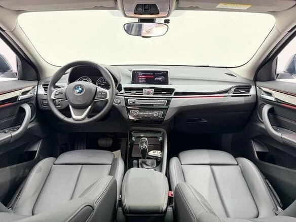 2020 BMW X2 sDrive20i I (F39), белый - вид 5