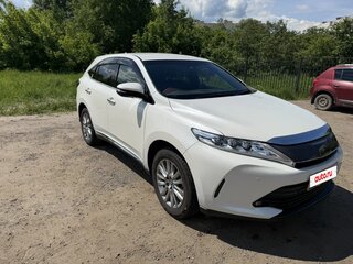2019 Toyota Harrier III (XU60) Рестайлинг, белый, 3450000 рублей, вид 3