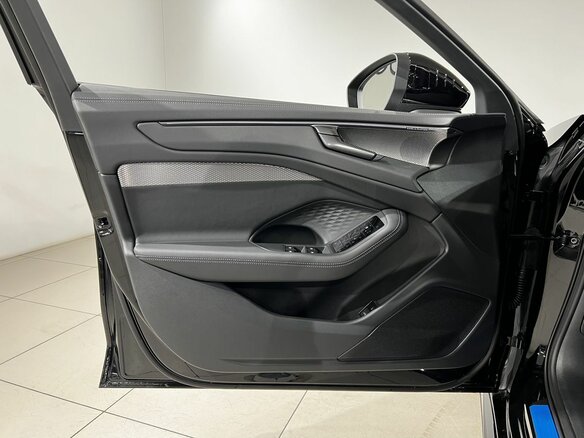 2026 Audi A6 VI (C9), чёрный, 8399000 рублей - вид 18