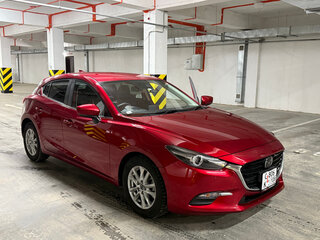 2018 Mazda Axela III Рестайлинг, красный, 1550000 рублей, вид 3