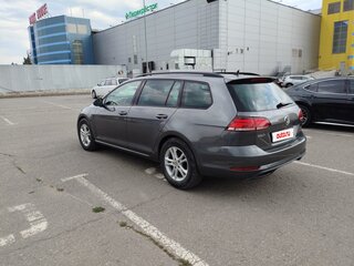 2017 Volkswagen Golf VII Рестайлинг, серый, 1340000 рублей, вид 4