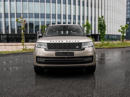 2026 Land Rover Range Rover P530 MHEV Long V, золотистый, 29100000 рублей, вид 4