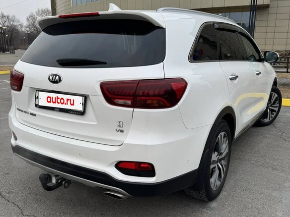 2019 Kia Sorento III Prime Рестайлинг, белый, 2900000 рублей - вид 6