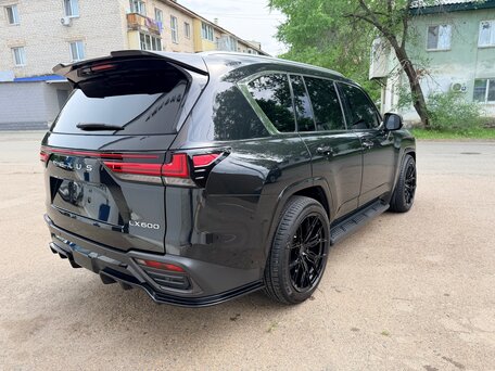 2023 Lexus LX 600 IV, чёрный, 15000000 рублей, вид 2