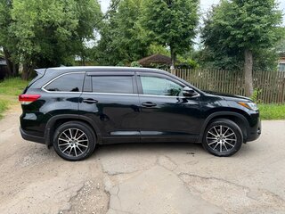 2018 Toyota Highlander III (XU50) Рестайлинг, чёрный, 2450000 рублей, вид 4