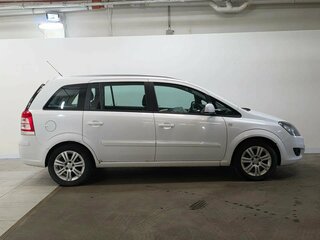 2012 Opel Zafira B Рестайлинг, белый, 549000 рублей, вид 3