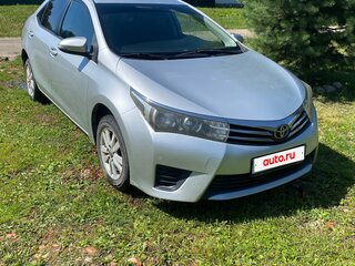 2014 Toyota Corolla XI (E160, E170, E180), серебристый, 930000 рублей, вид 2