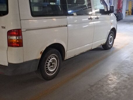 2004 Volkswagen Transporter T5, белый, 670000 рублей, вид 2