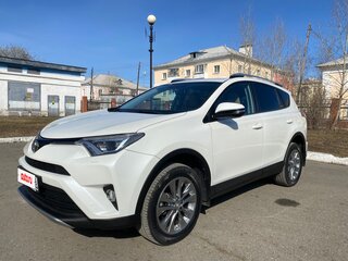 2016 Toyota RAV4 IV (XA40) Рестайлинг, белый, 2650000 рублей, вид 1