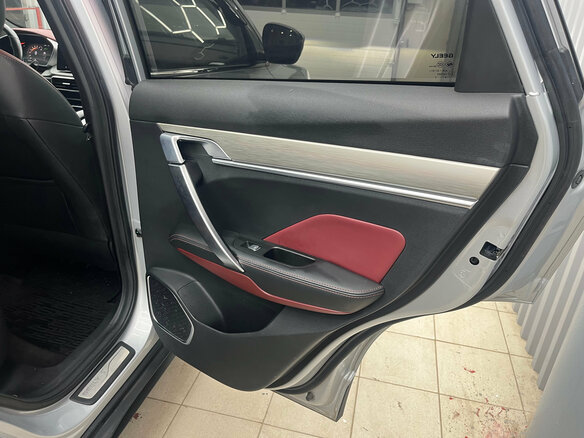 2021 Geely Coolray I, серебристый, 1670000 рублей - вид 20