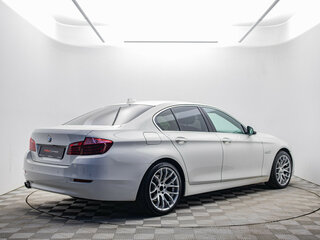 2014 BMW 5 серии 528i xDrive VI (F10/F11/F07) Рестайлинг, белый, 1805000 рублей, вид 5