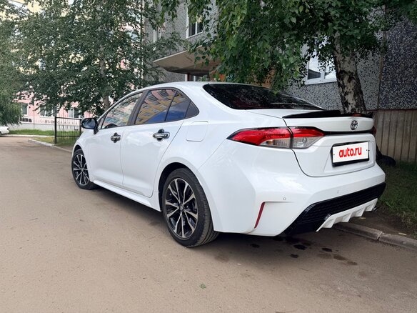 2022 Toyota Levin XII (E210) Рестайлинг, белый, 1950000 рублей - вид 6