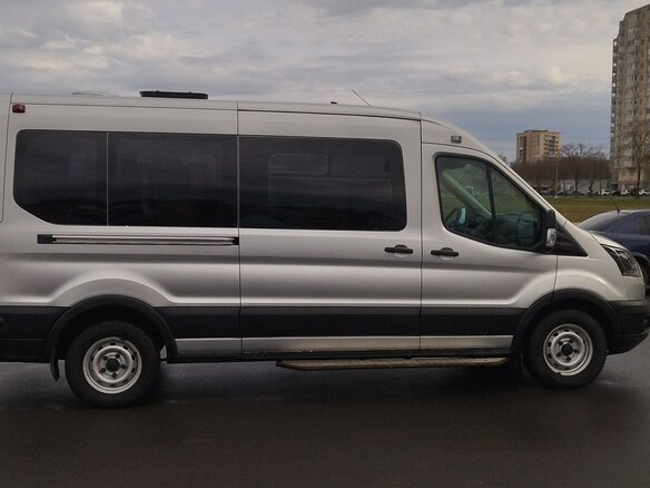 2022 Ford Transit, серебристый, 6000000 рублей - вид 3