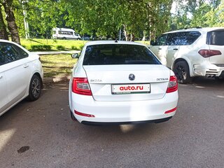 2016 Skoda Octavia III (A7), белый, 1850000 рублей, вид 3