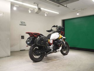2019 Moto Guzzi V85 TT, белый, 797000 рублей, вид 5