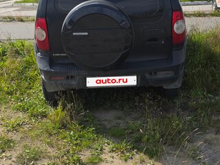 2010 Chevrolet Niva I Рестайлинг, чёрный, 275000 рублей, вид 3