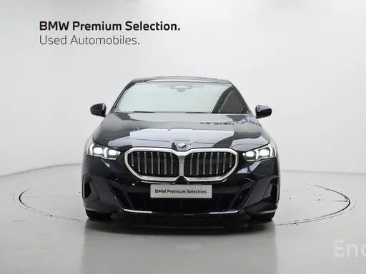 2023 BMW 5 серии 520i VIII (G60/G61/G68), чёрный - вид 1