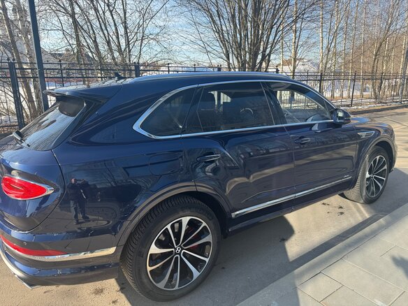 2023 Bentley Bentayga I Рестайлинг, синий, 23000000 рублей - вид 2