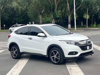 2022 Honda Vezel I Рестайлинг, белый, 1420000 рублей, вид 3