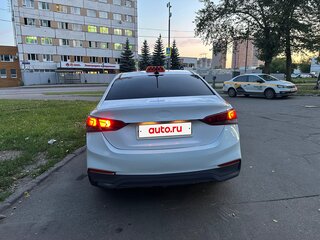 2017 Hyundai Solaris II, чёрный, 670000 рублей, вид 3