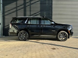 2024 Chevrolet Tahoe V Рестайлинг, чёрный, 13260000 рублей, вид 4