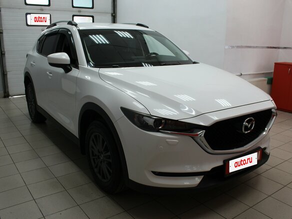 2017 Mazda CX-5 II, белый, 2400000 рублей - вид 2