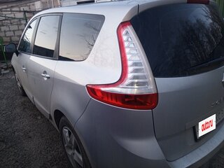 2014 Renault Scenic Grand III Рестайлинг 2, серый, 1150000 рублей, вид 3