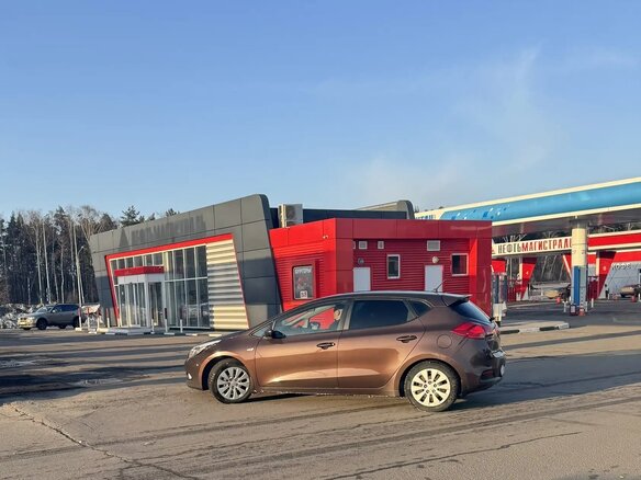 2012 Kia Ceed II, коричневый, 830000 рублей - вид 5