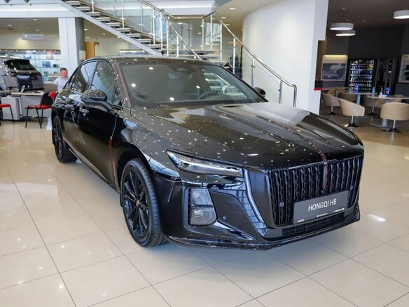 2025 Hongqi H5 II, чёрный - вид 6
