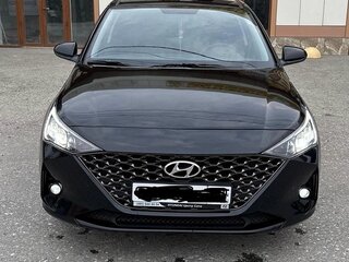 2022 Hyundai Solaris II Рестайлинг, чёрный, 1740000 рублей, вид 2