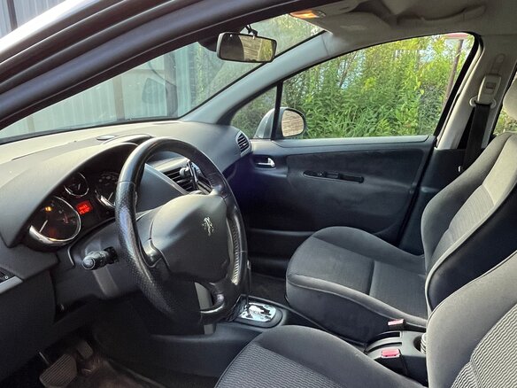 2009 Peugeot 207 I, серый, 380000 рублей - вид 5