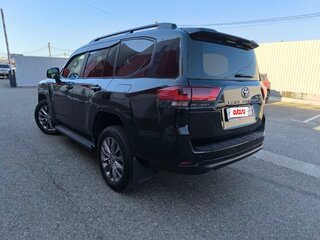 2022 Toyota Land Cruiser 300 Series, чёрный, 9900000 рублей, вид 5