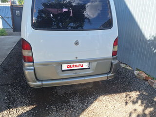 2002 SsangYong Istana I, белый, 370000 рублей, вид 5