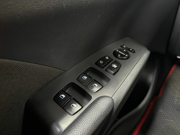 2021 Hyundai Solaris II Рестайлинг, серебристый, 1375000 рублей - вид 15