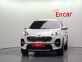 2021 Kia Sportage IV Рестайлинг, белый, 1859000 рублей - вид 1