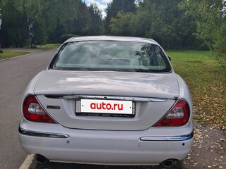 2004 Jaguar XJ III (X350/X358), белый, 1700000 рублей, вид 4
