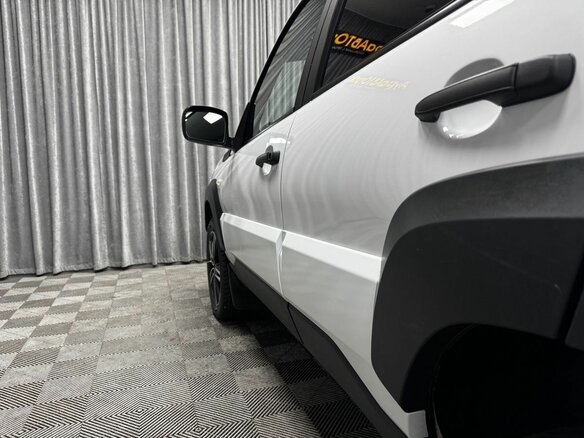 2024 Lada (ВАЗ) Niva Travel I, белый, 1076000 рублей - вид 10