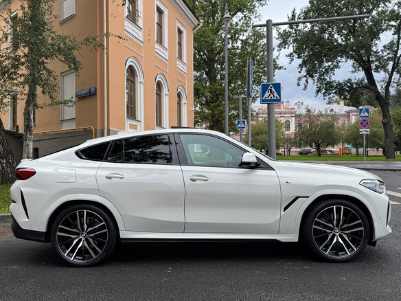2022 BMW X6 40d III (G06), белый - вид 14